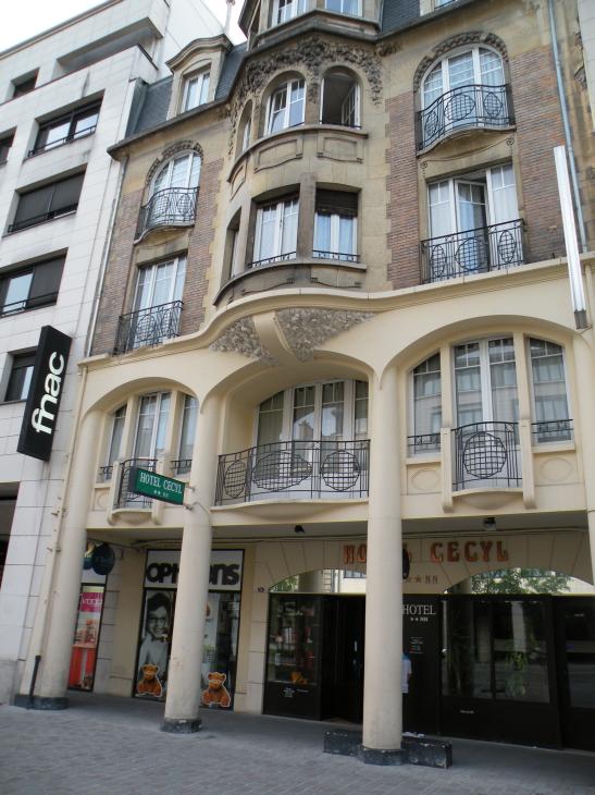  Hôtel Cecyl